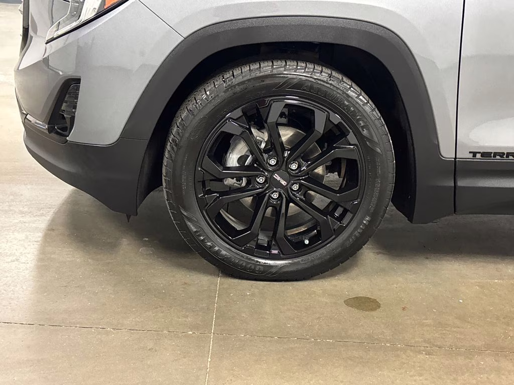 2021 Satin Steel Metallic GMC Terrain SLT FWD SUV