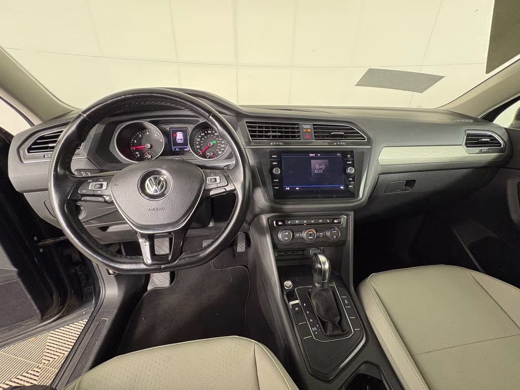 2019 Dark Moss Green Metallic Volkswagen Tiguan 2.0T SE FWD SUV