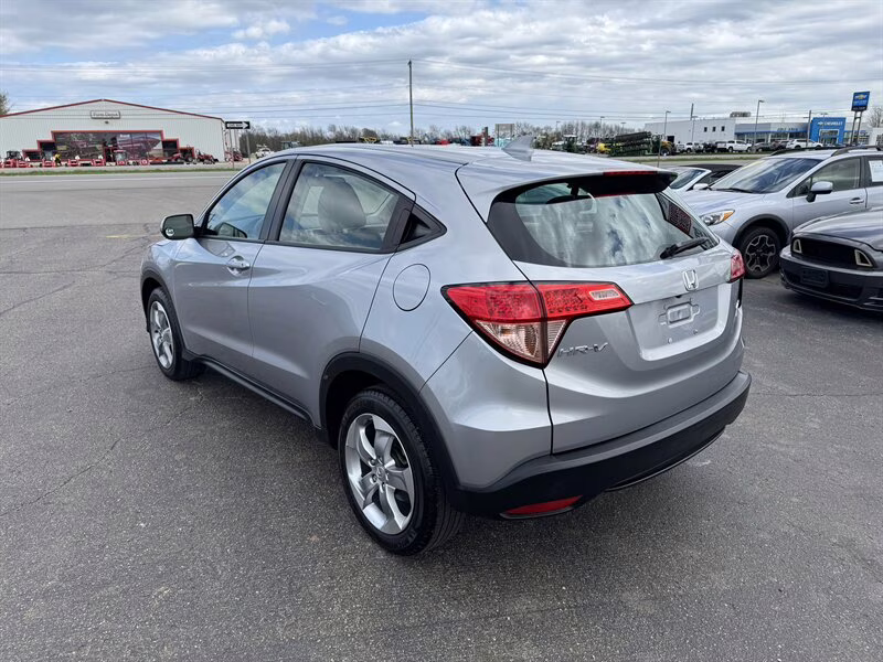 2017 Lunar Silver Metallic Honda HR-V LX AWD Crossover