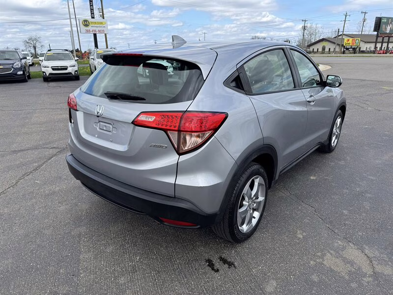 2017 Lunar Silver Metallic Honda HR-V LX AWD Crossover