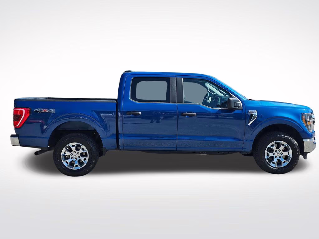 2023 Atlas Blue Metallic Ford F-150 XLT 4X4 Truck