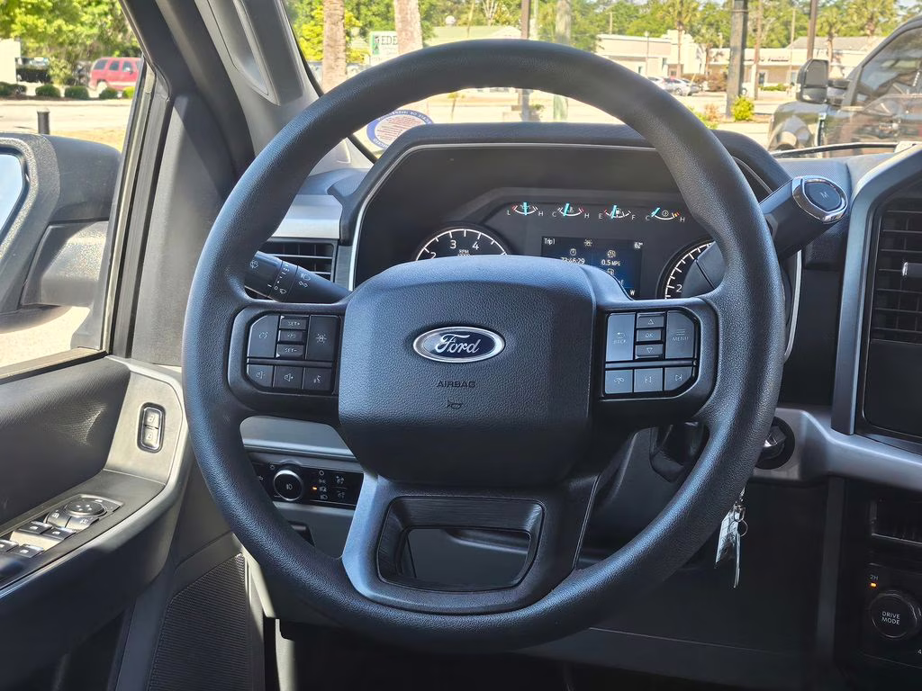 2023 Atlas Blue Metallic Ford F-150 XLT 4X4 Truck