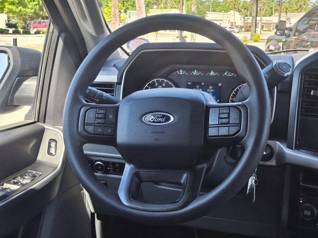 2023 Atlas Blue Metallic Ford F-150 XLT 4X4 Truck