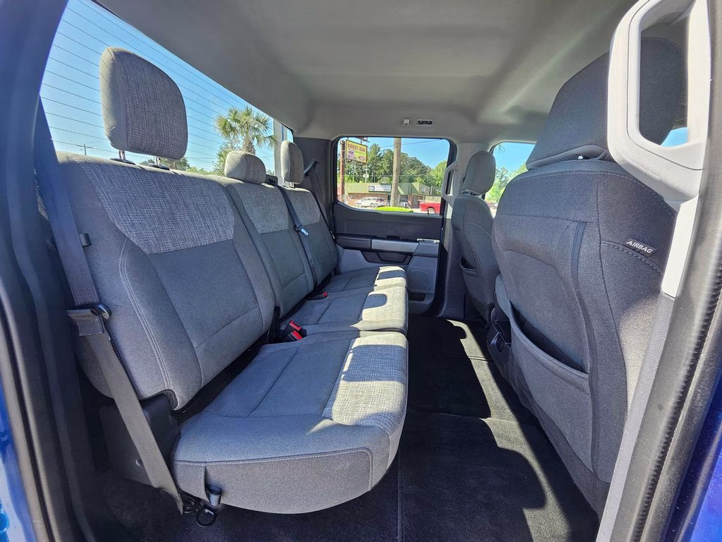 2023 Atlas Blue Metallic Ford F-150 XLT 4X4 Truck