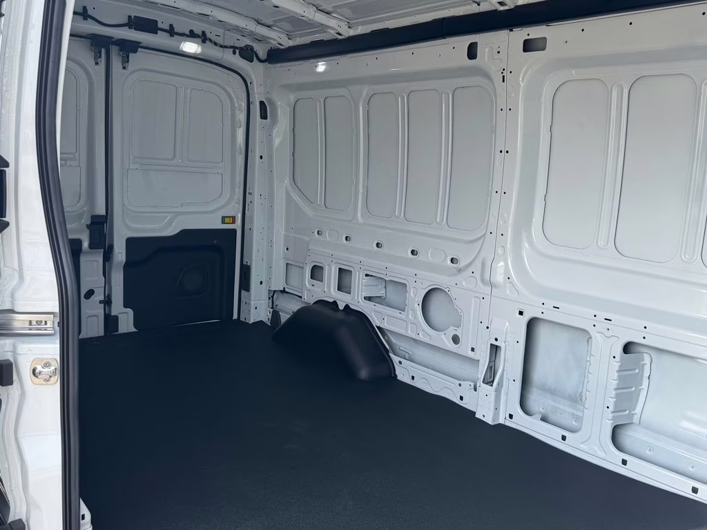 2026 Oxford White Ford Transit-250 Base RWD Van