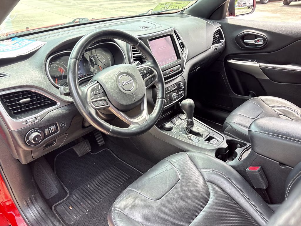 2021 Spitfire Orange Clearcoat Jeep Cherokee Latitude Lux 4X4 SUV