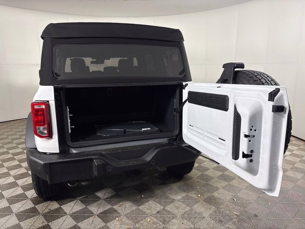 2026 Oxford White Ford Bronco Big Bend 4X4 SUV