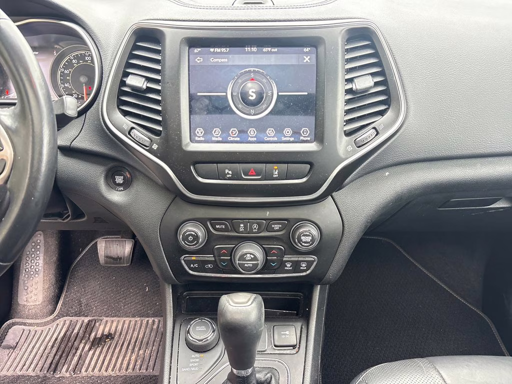 2021 Spitfire Orange Clearcoat Jeep Cherokee Latitude Lux 4X4 SUV