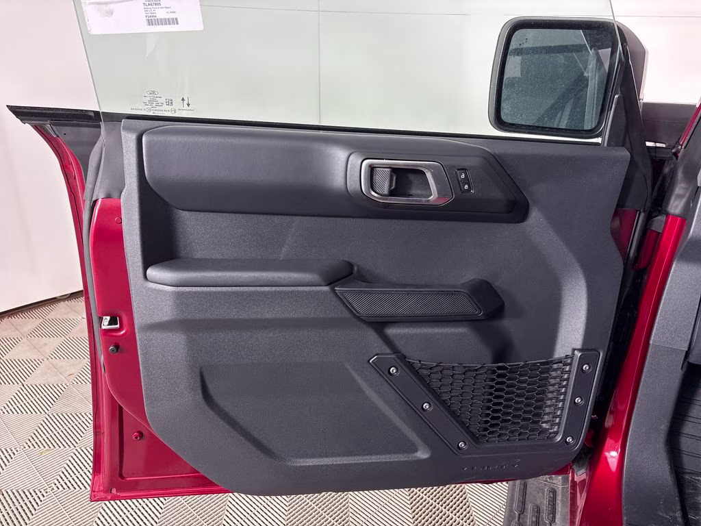 2026 Ruby Red Metallic Tinted Clearcoat Ford Bronco Outer Banks 4X4 SUV