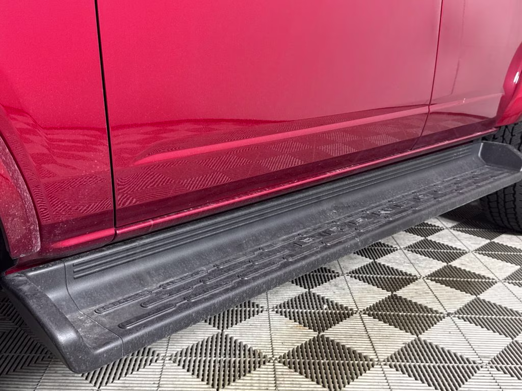 2026 Ruby Red Metallic Tinted Clearcoat Ford Bronco Outer Banks 4X4 SUV