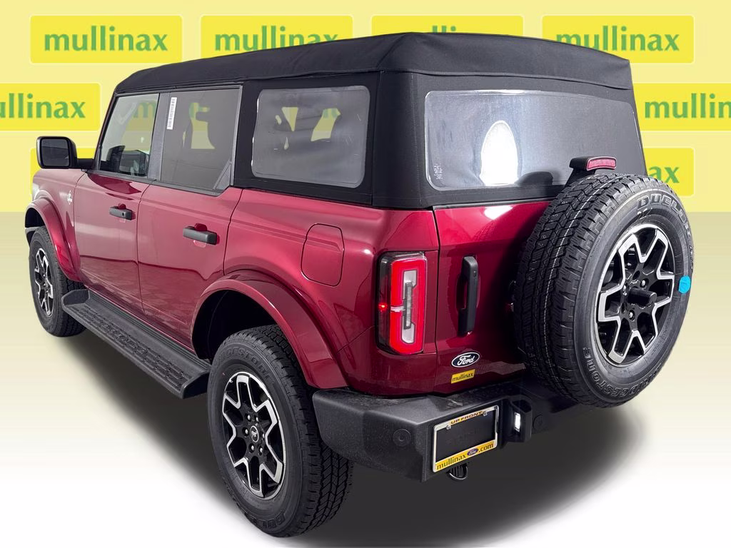 2026 Ruby Red Metallic Tinted Clearcoat Ford Bronco Outer Banks 4X4 SUV