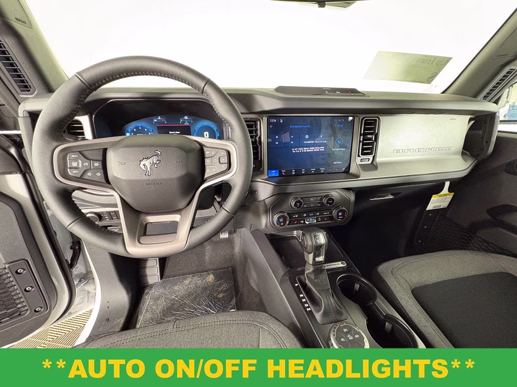 2026 Oxford White Ford Bronco Big Bend 4X4 SUV