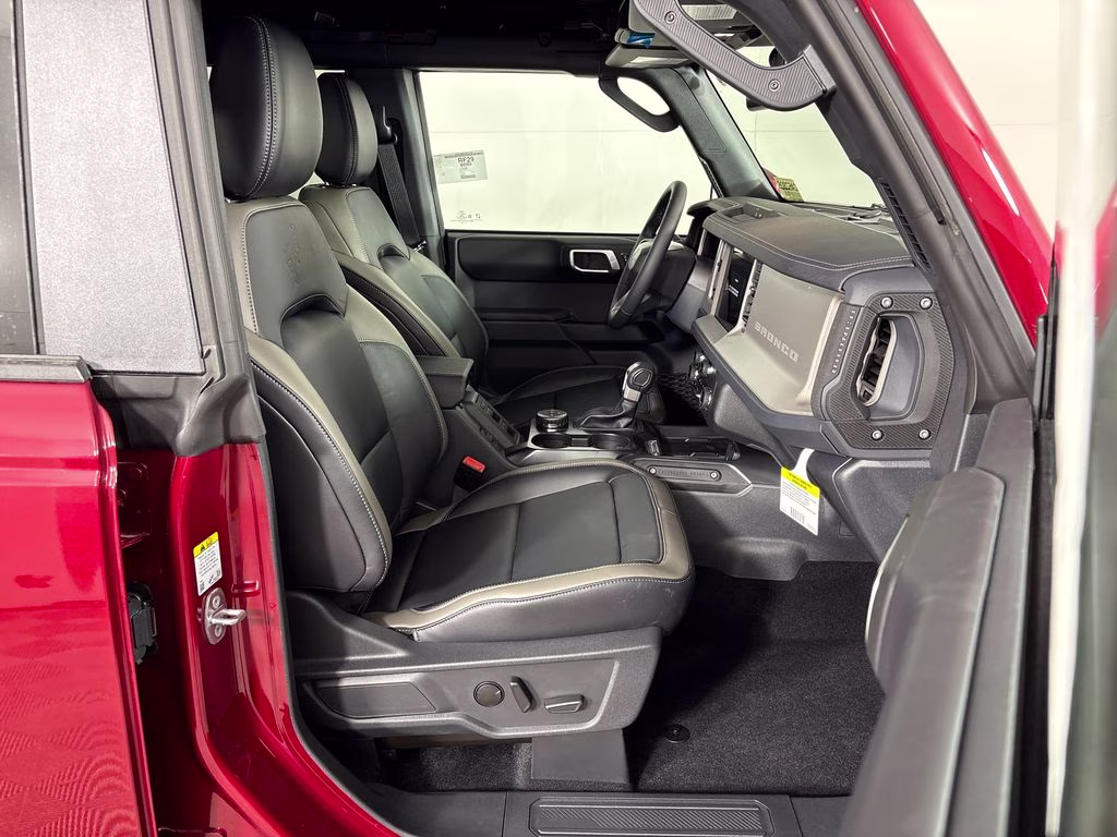 2026 Ruby Red Metallic Tinted Clearcoat Ford Bronco Outer Banks 4X4 SUV