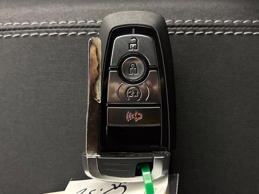 2026 Oxford White Ford Bronco Big Bend 4X4 SUV