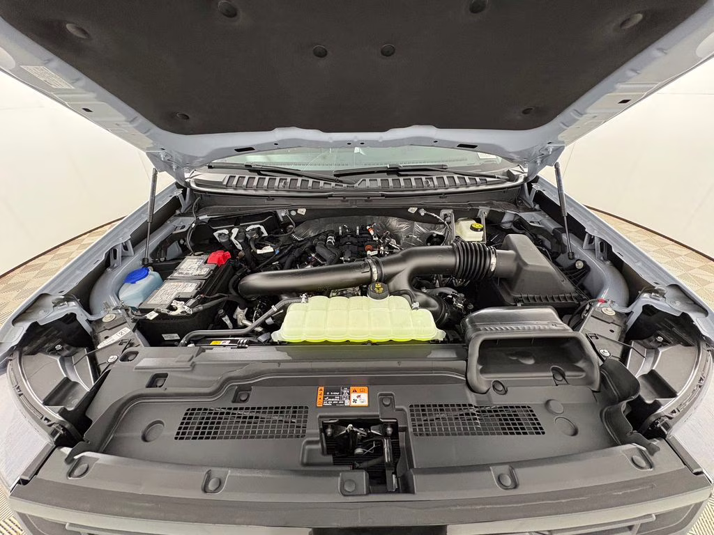 2026 Glacier Gray Metallic Tri-Coat Ford Expedition Max Active RWD SUV