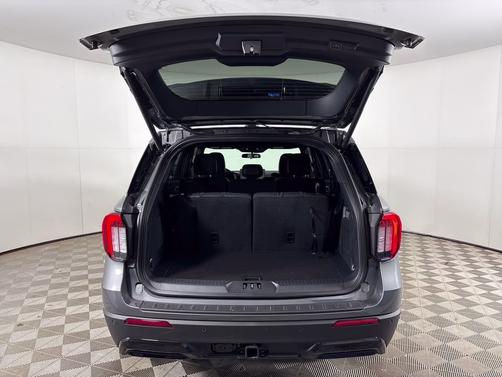 2026 Carbonized Gray Metallic Ford Explorer ST-Line RWD SUV