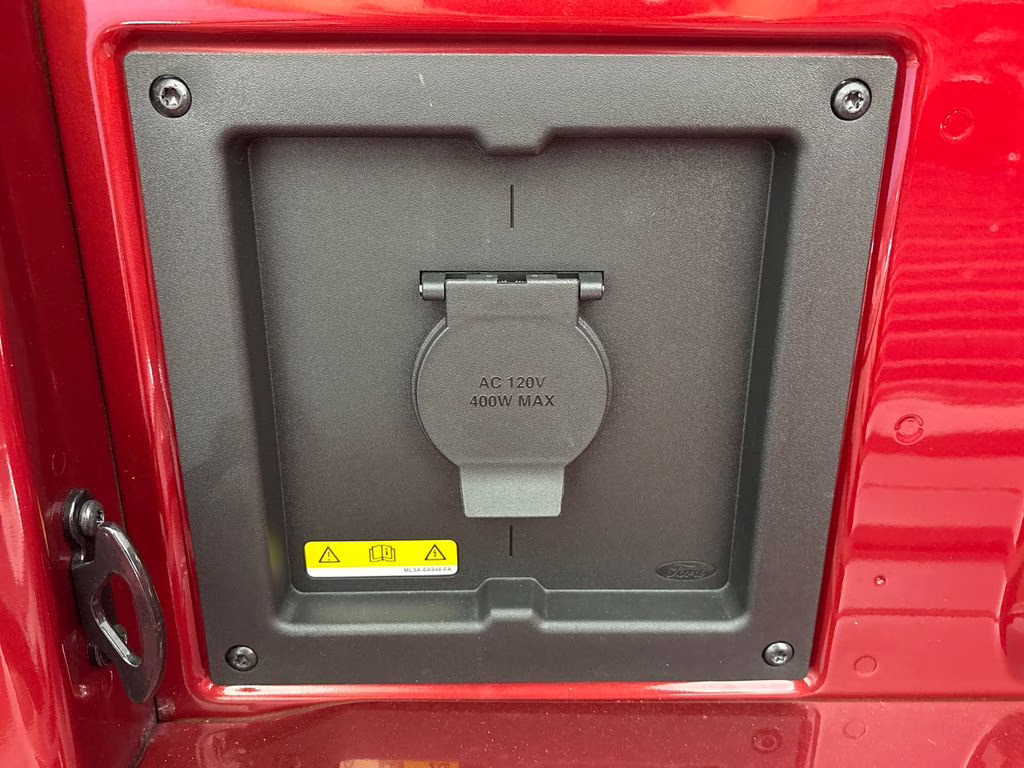 2026 Ruby Red Metallic Tinted Clearcoat Ford F-150 XLT RWD Truck