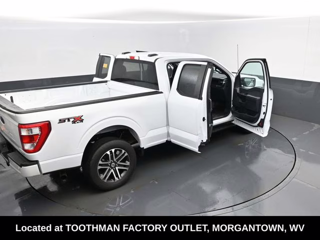 2023 Oxford White Ford F-150 XL 4X4 Truck
