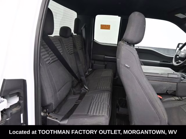 2023 Oxford White Ford F-150 XL 4X4 Truck