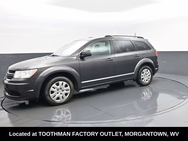 2019 Granite Crystal Metallic Clearcoat Dodge Journey SE FWD SUV