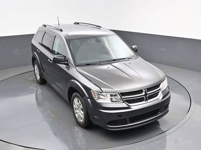 2019 Granite Crystal Metallic Clearcoat Dodge Journey SE FWD SUV