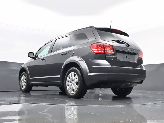 2019 Granite Crystal Metallic Clearcoat Dodge Journey SE FWD SUV