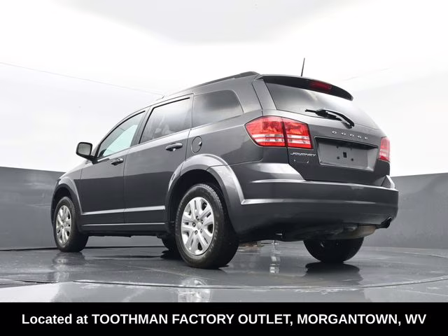 2019 Granite Crystal Metallic Clearcoat Dodge Journey SE FWD SUV