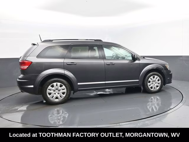 2019 Granite Crystal Metallic Clearcoat Dodge Journey SE FWD SUV