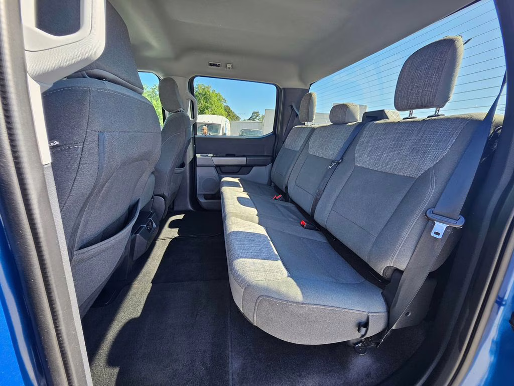 2023 Atlas Blue Metallic Ford F-150 XLT 4X4 Truck