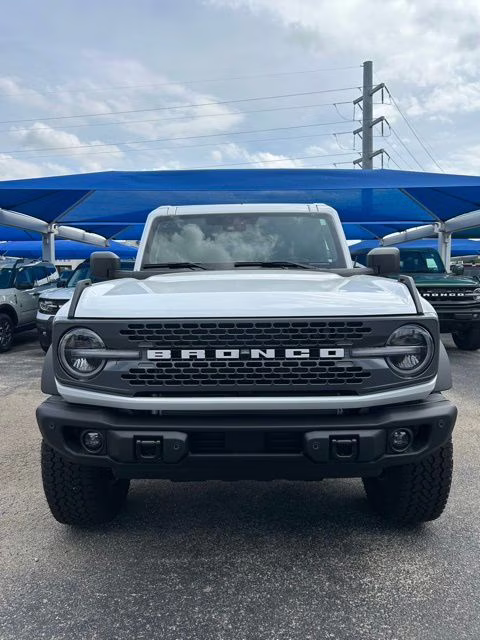 2026 White Ford Bronco Badlands 4X4 SUV
