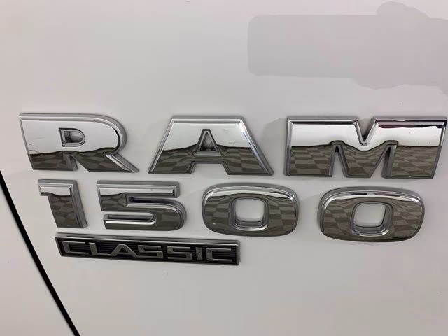 2022 Bright White Clearcoat Ram 1500 SLT 4X4 Truck