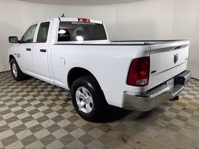 2022 Bright White Clearcoat Ram 1500 Classic SLT 4X4 Truck