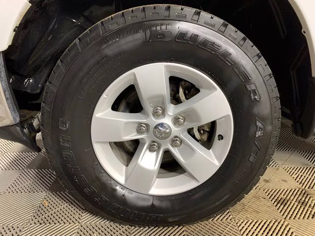 2022 Bright White Clearcoat Ram 1500 Classic SLT 4X4 Truck