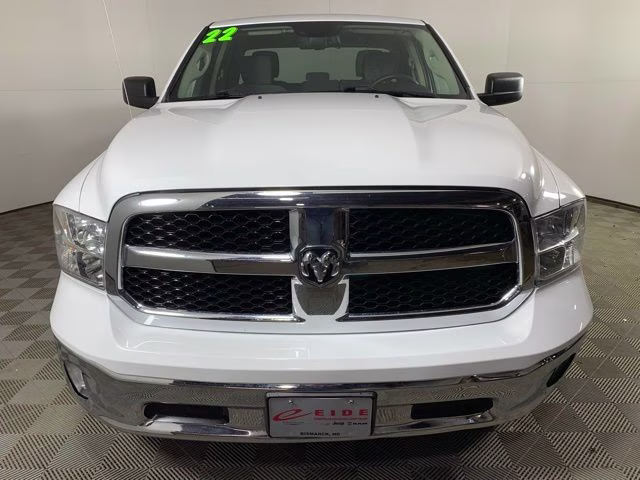 2022 Bright White Clearcoat Ram 1500 Classic SLT 4X4 Truck