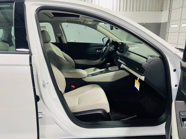 2026 Platinum White Pearl Honda Accord SE FWD Sedan