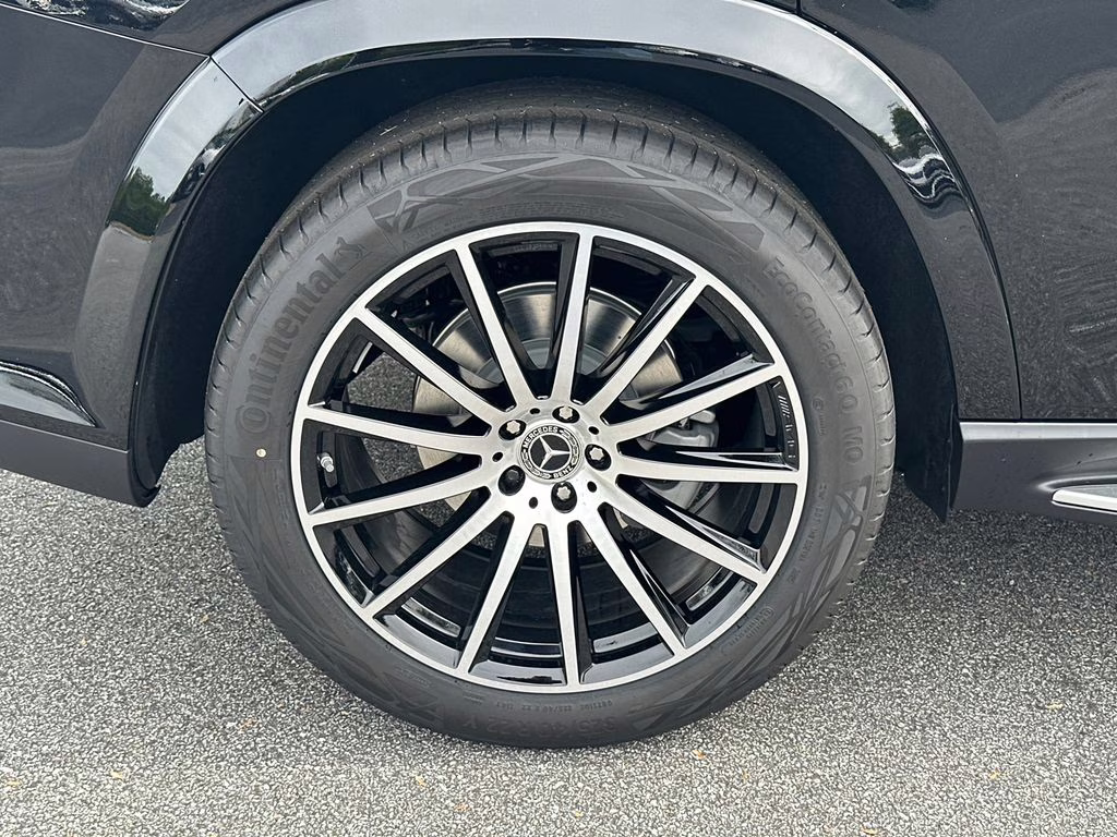 2026 Black Mercedes-Benz GLS GLS 450 AWD SUV