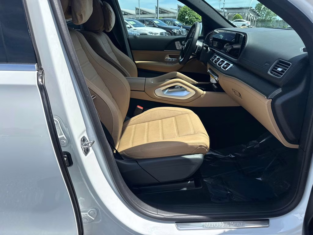 2026 White Mercedes-Benz GLS GLS 450 AWD SUV