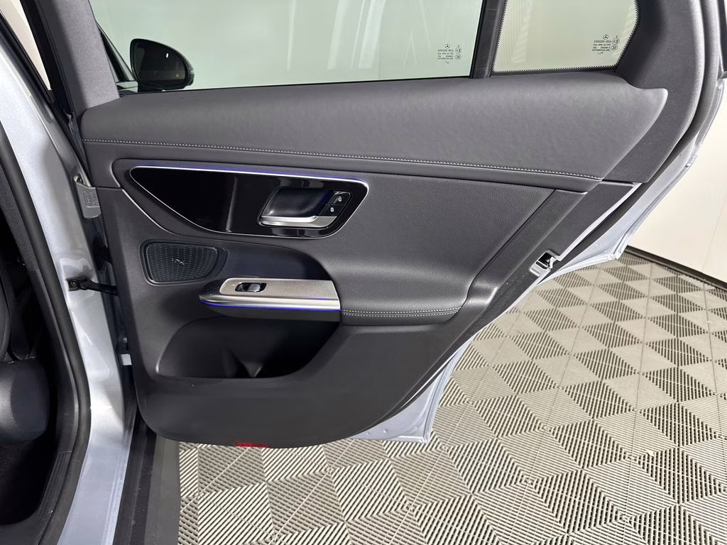 2025 Cirrus Silver Metallic Mercedes-Benz GLC GLC 300 Coupe AWD SUV