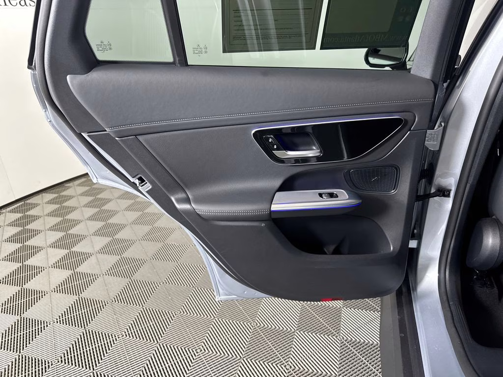 2025 Cirrus Silver Metallic Mercedes-Benz GLC GLC 300 Coupe AWD SUV