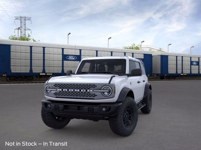 2026 Oxford White Ford Bronco Badlands 4X4 SUV