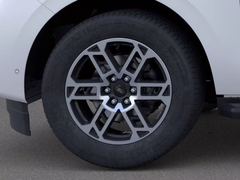 2026 Star White Metallic Tri-Coat Ford Expedition Max Active 4X4 SUV