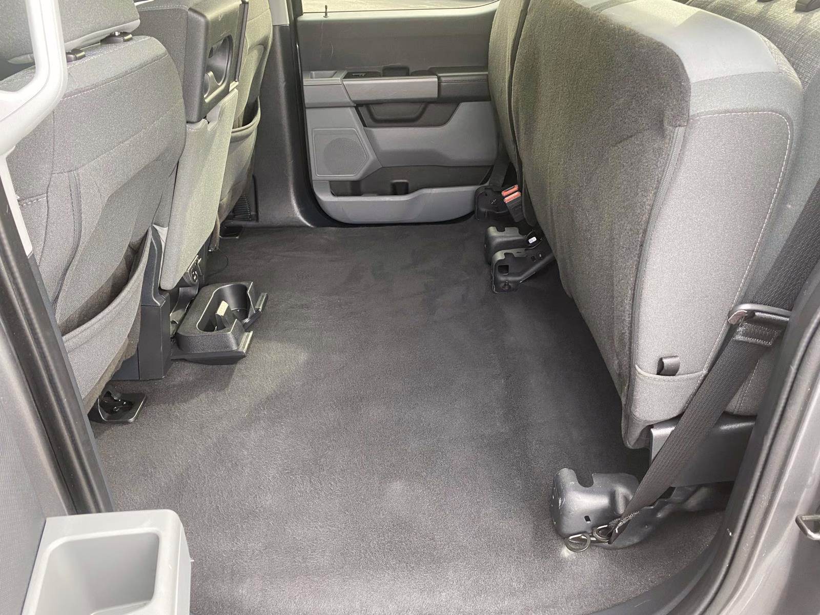 2023 Carbonized Gray Metallic Ford F-150 XLT RWD Truck