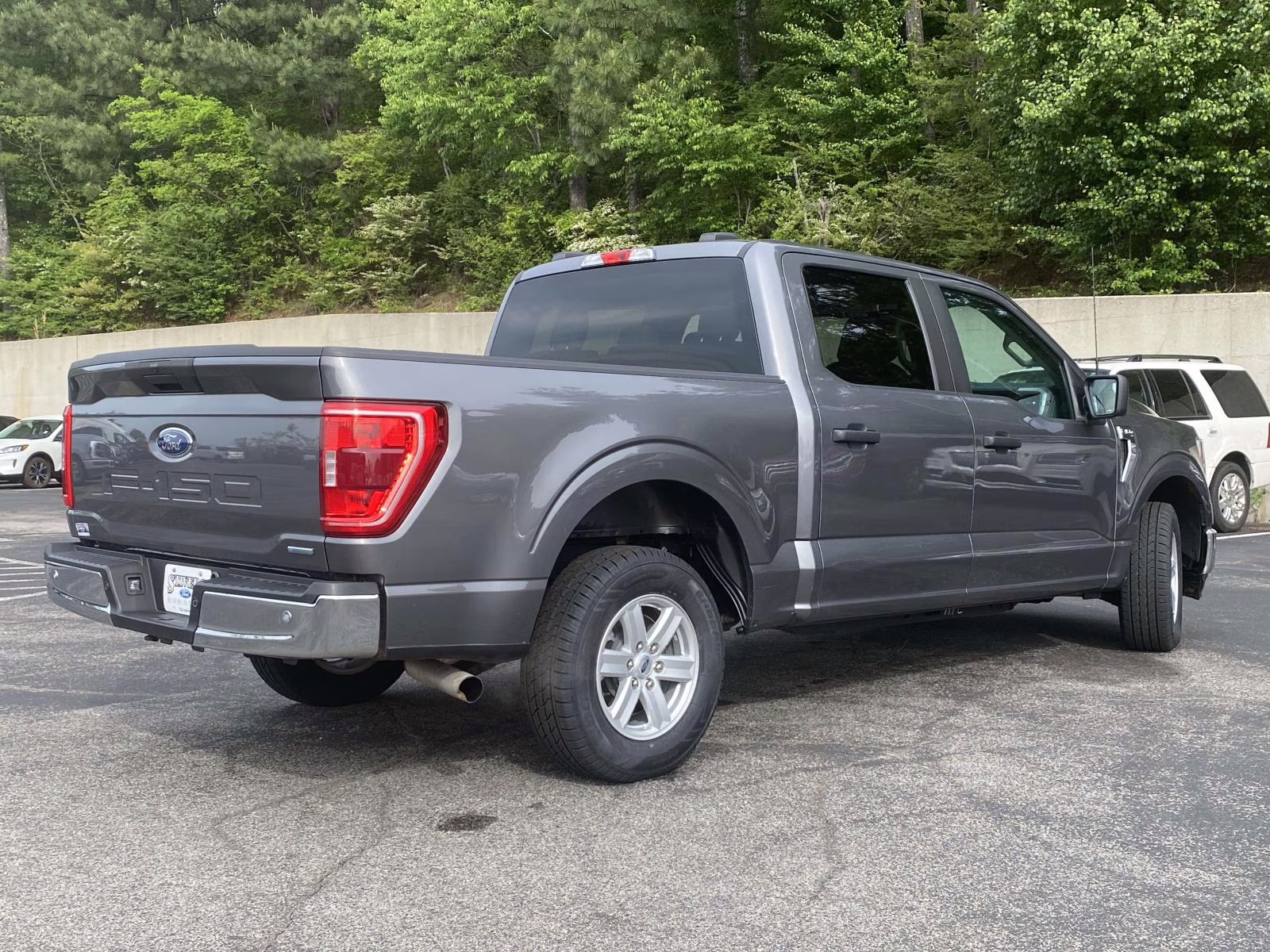 2023 Carbonized Gray Metallic Ford F-150 XLT RWD Truck