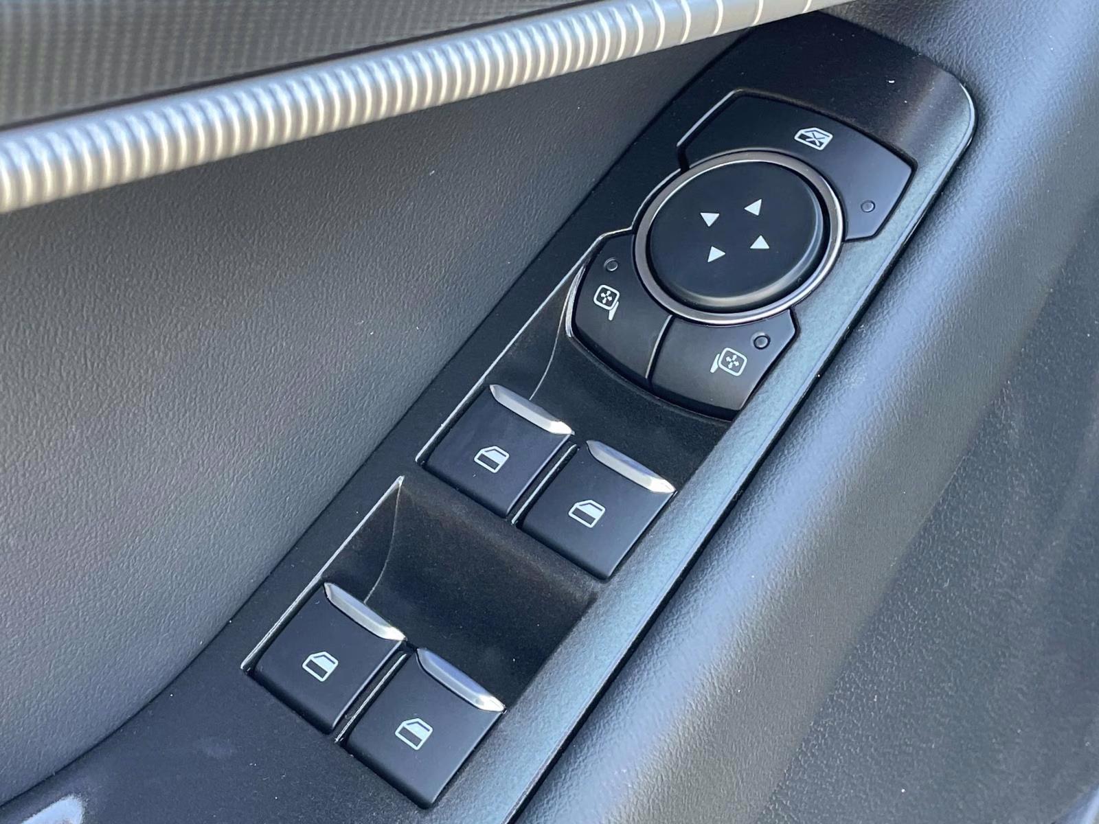 2026 Black Metallic Ford Explorer ST-Line RWD SUV