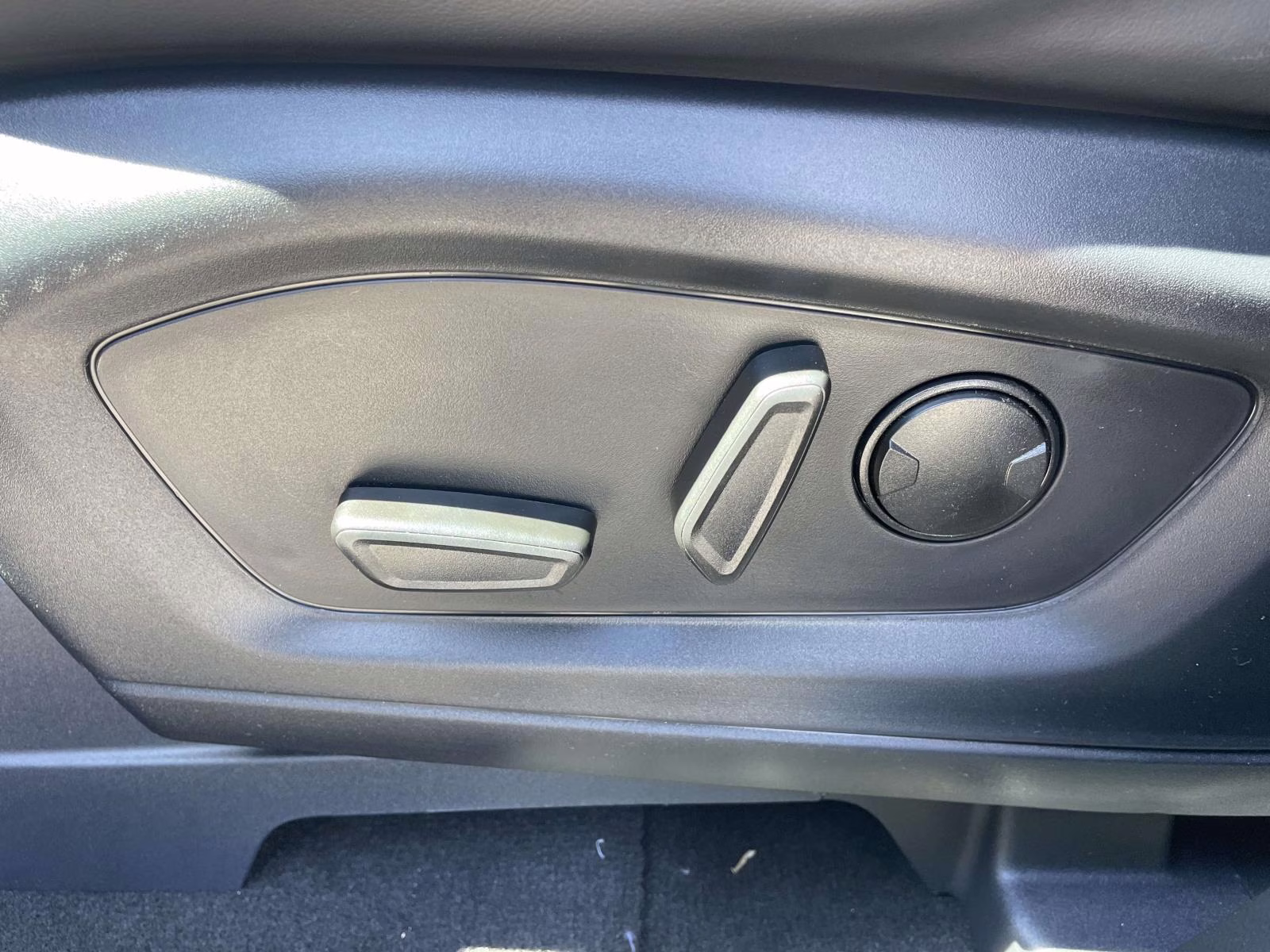 2026 Black Metallic Ford Explorer ST-Line RWD SUV