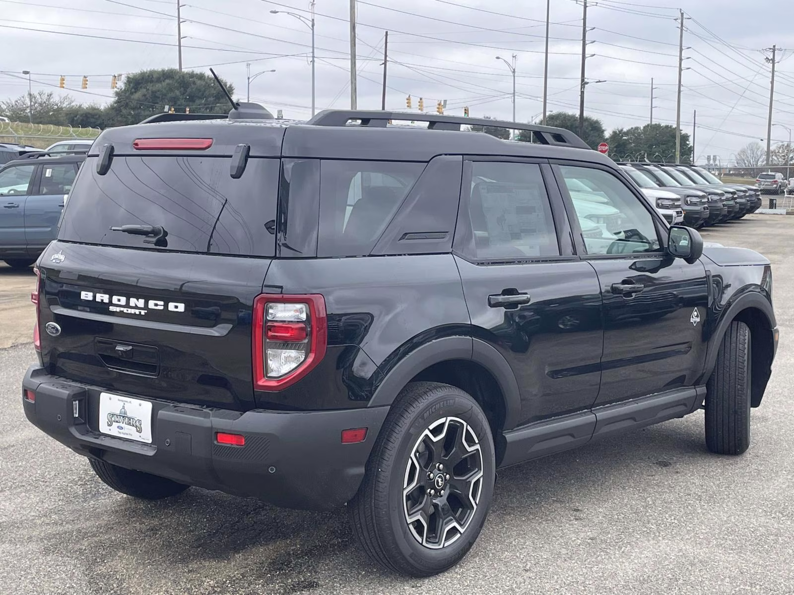 2025 Shadow Black Ford Bronco Sport Outer Banks 4X4 SUV