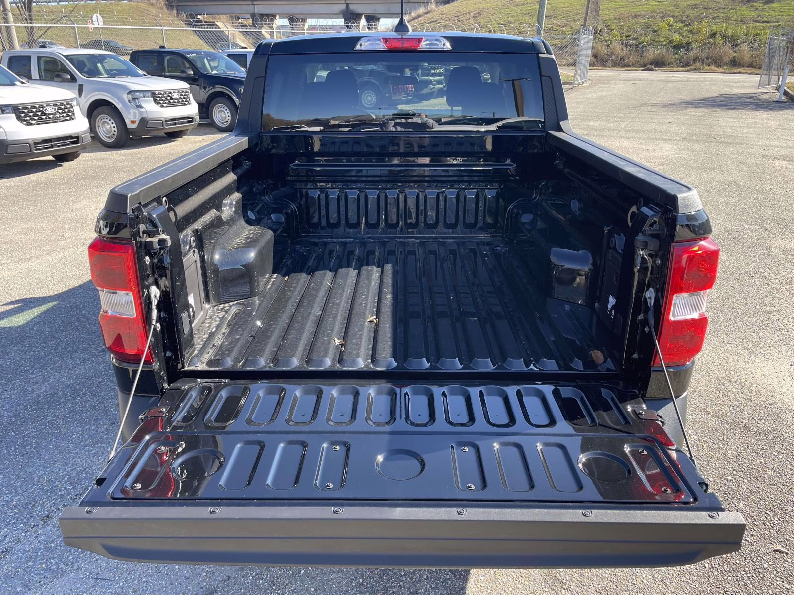 2026 Shadow Black Ford Maverick XLT FWD Truck
