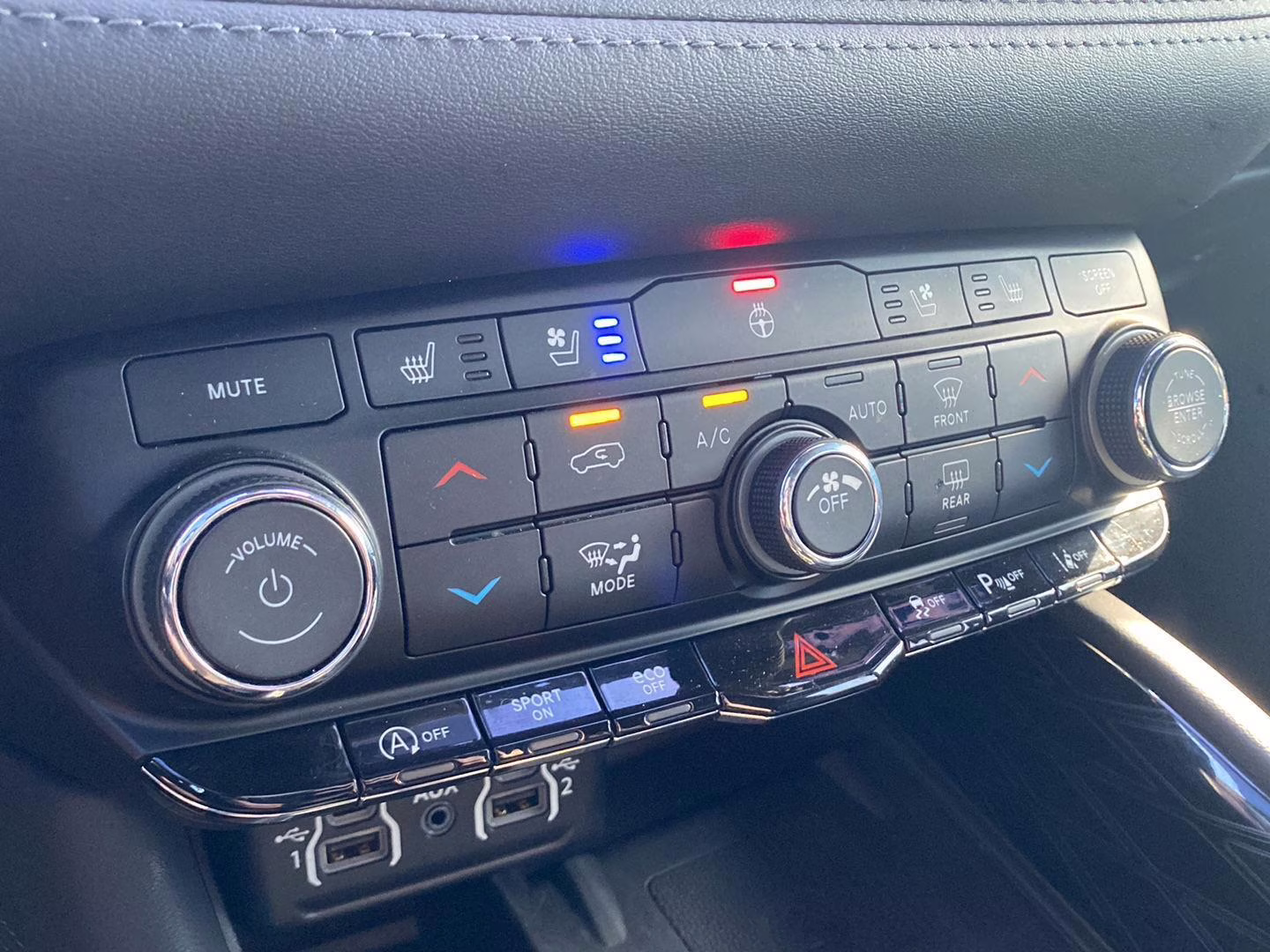 2022 White Knuckle Clearcoat Dodge Durango Citadel AWD SUV