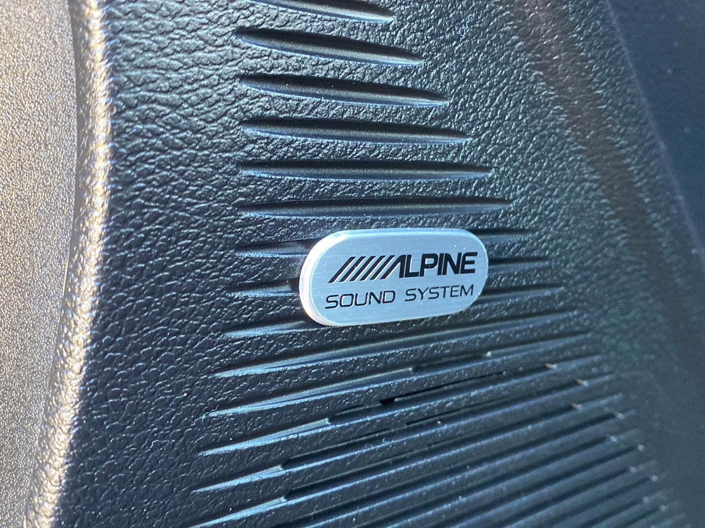 2023 Pitch Black Clearcoat Dodge Challenger R/T Scat Pack RWD Coupe