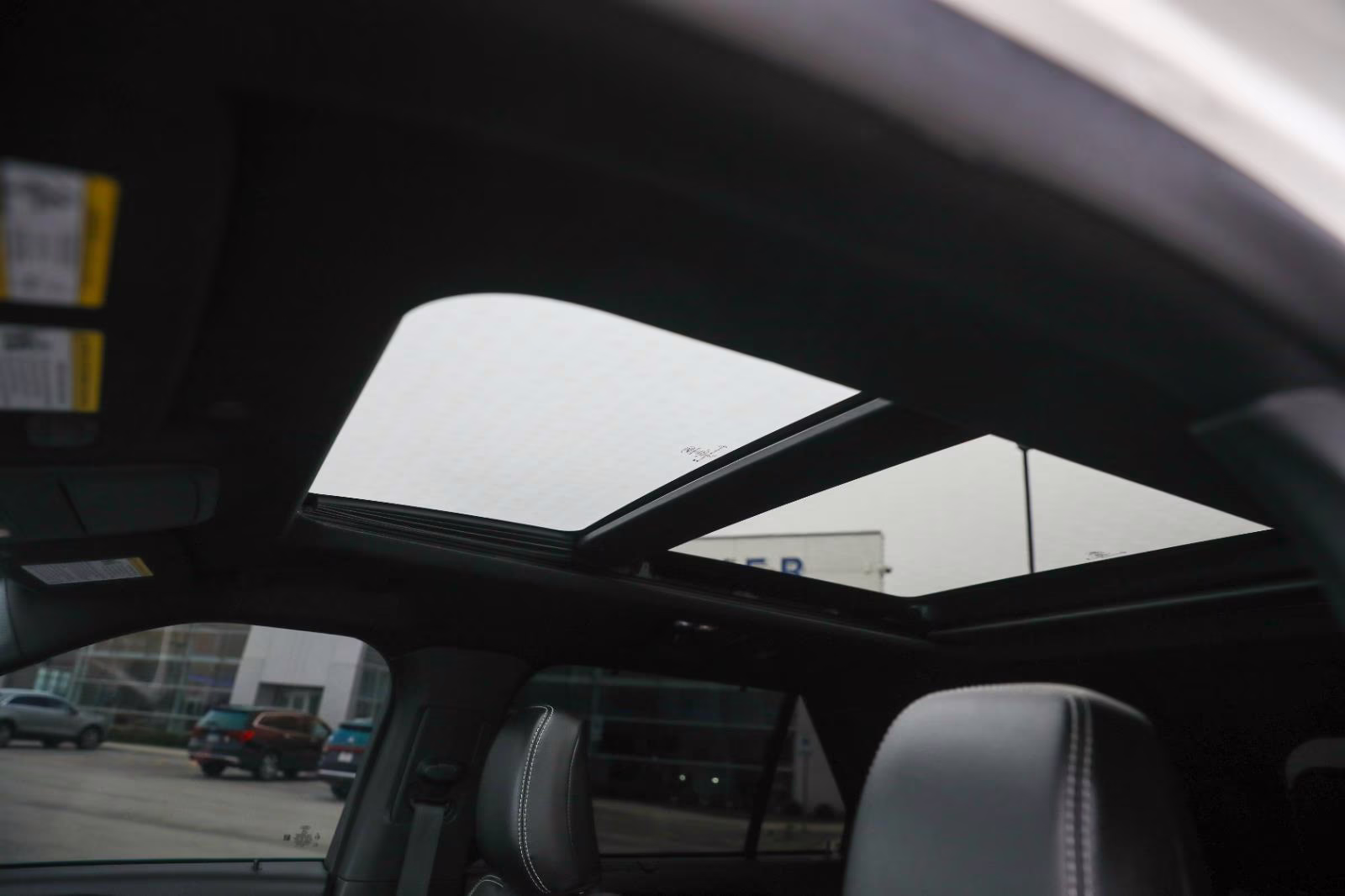 2023 Star White Metallic Tri-Coat Ford Explorer ST 4X4 SUV